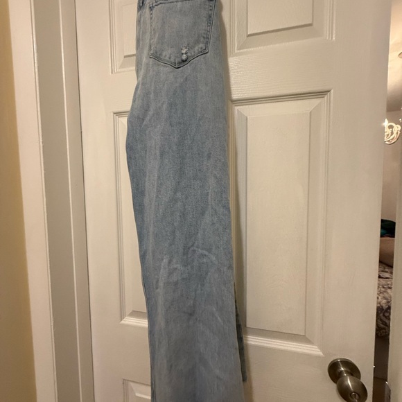 PAIGE Leenah Ankle Jeans w/ Raw Hem - Size 31 ( Color Exhibition Distressed) - Picture 5 of 8